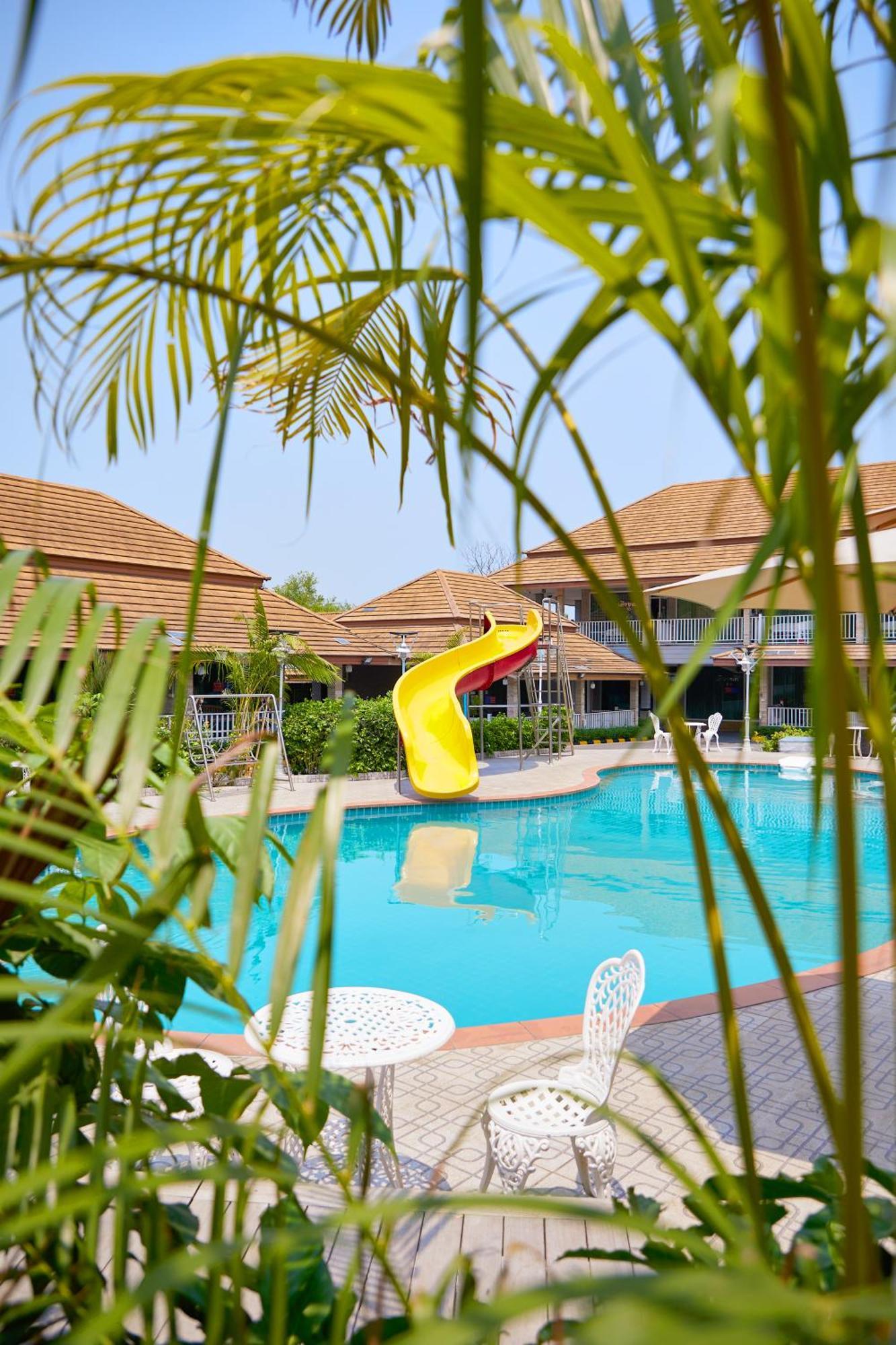 Baan Dara Resort Sara Buri Екстериор снимка