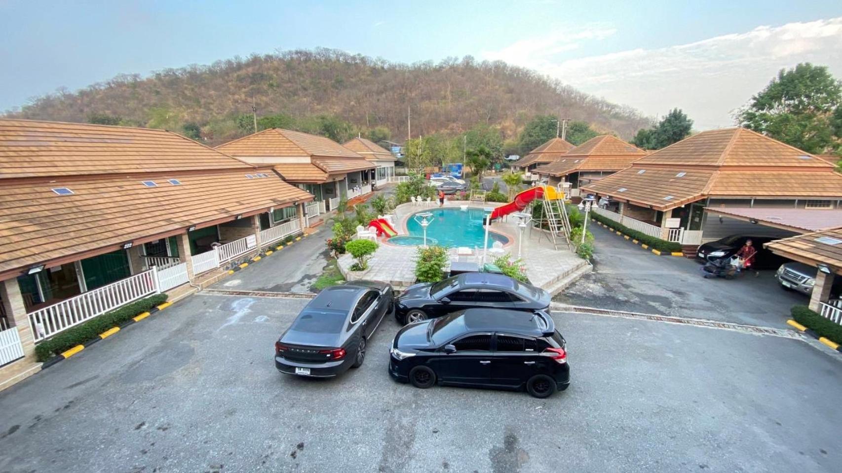 Baan Dara Resort Sara Buri Екстериор снимка